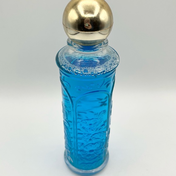 Avon Winter Garden Occur Blue Cologne Glass Bottle Full - Picture 2 of 3